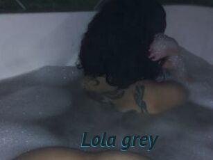 Lola_grey