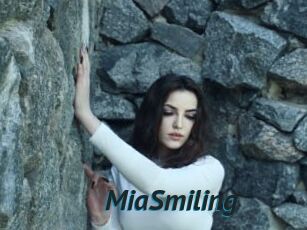 MiaSmiling