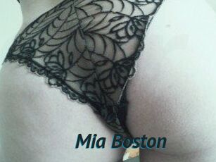 Mia_Boston