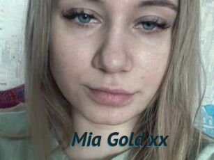 Mia_Gold_xx