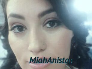 MiahAniston