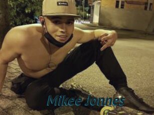 Mikee_Jonnes