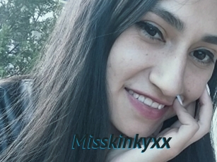 Misskinkyxx