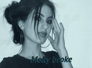 Molly_broke