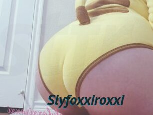 Slyfoxxiroxxi